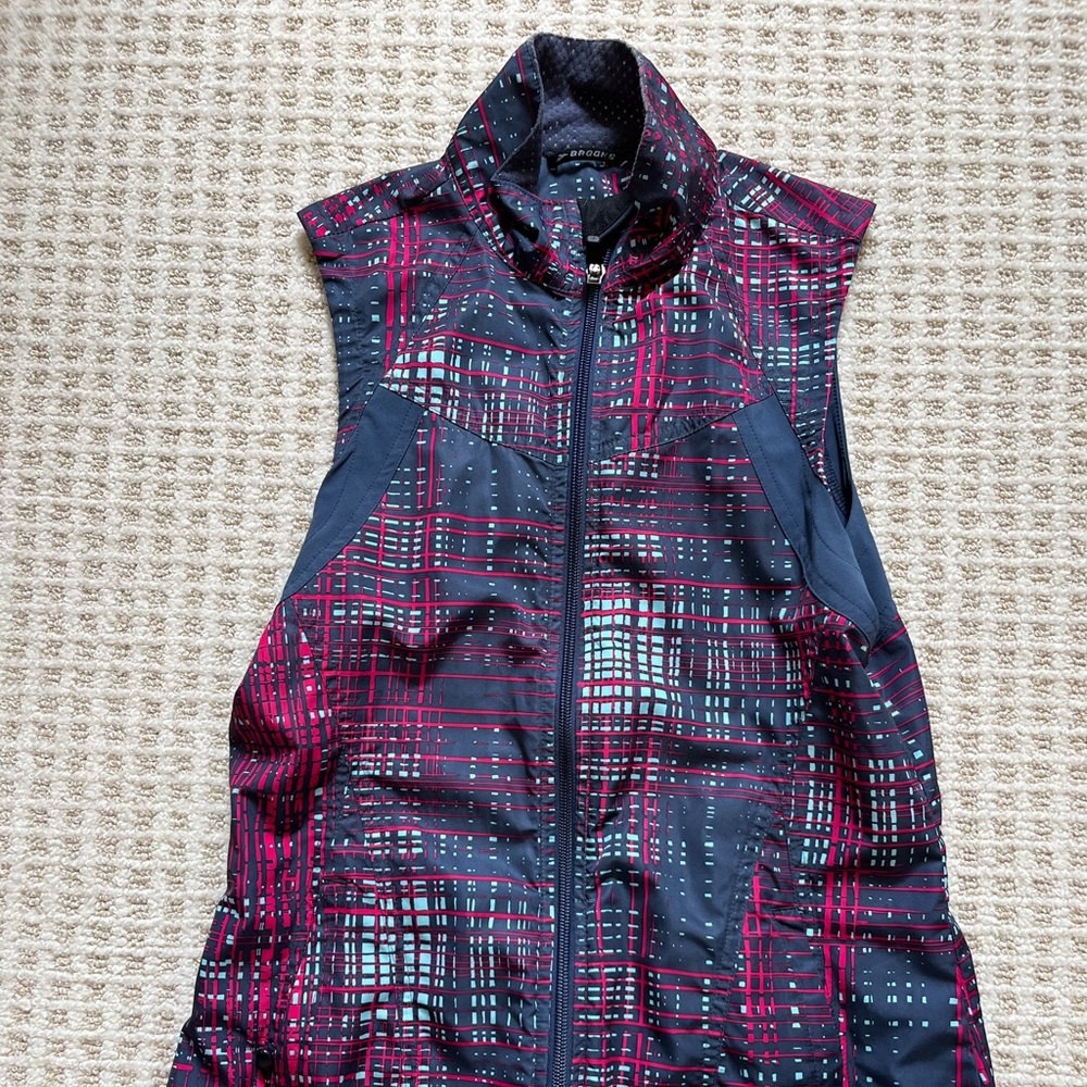 Brooks lightweight running vest